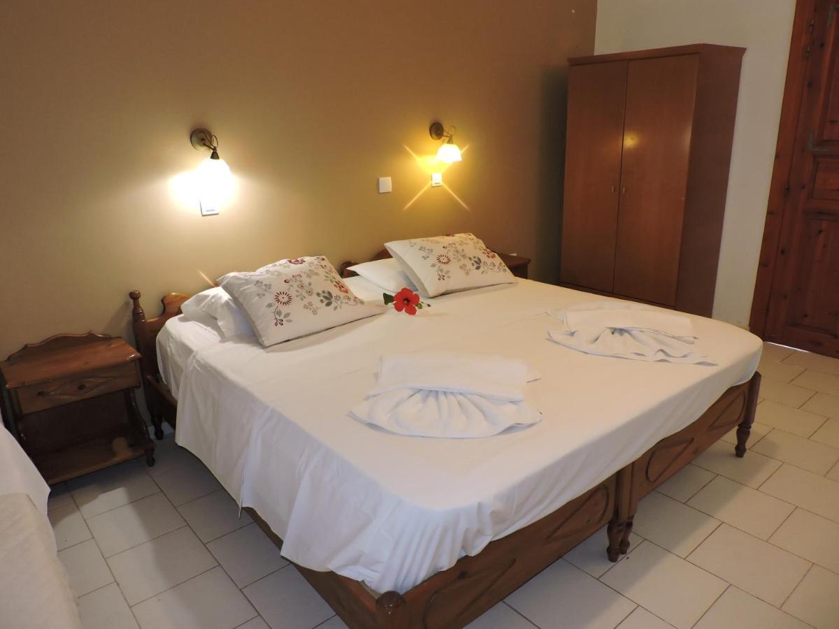 Maria Apartments Amoopi Bagian luar foto
