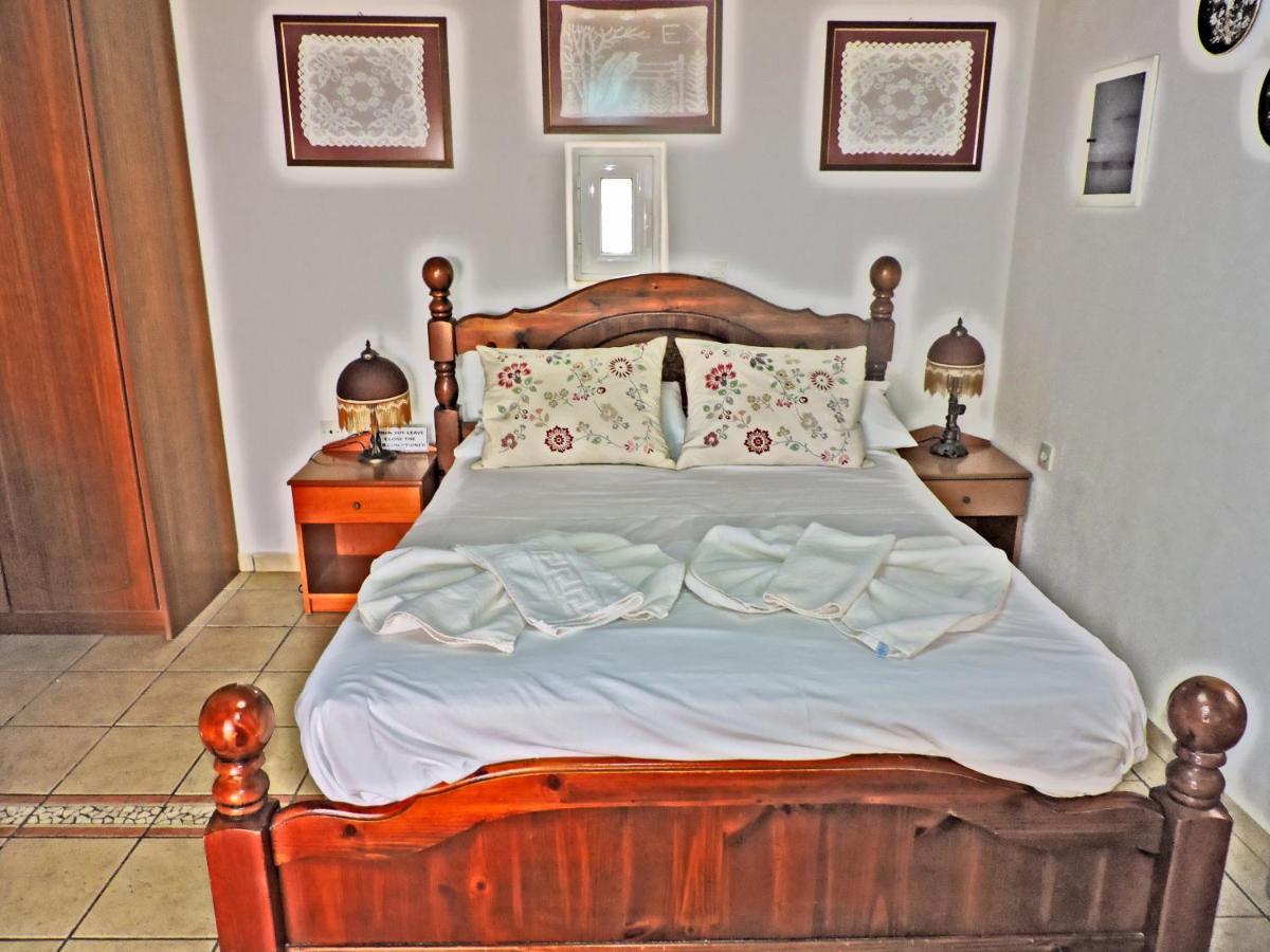 Maria Apartments Amoopi Bagian luar foto
